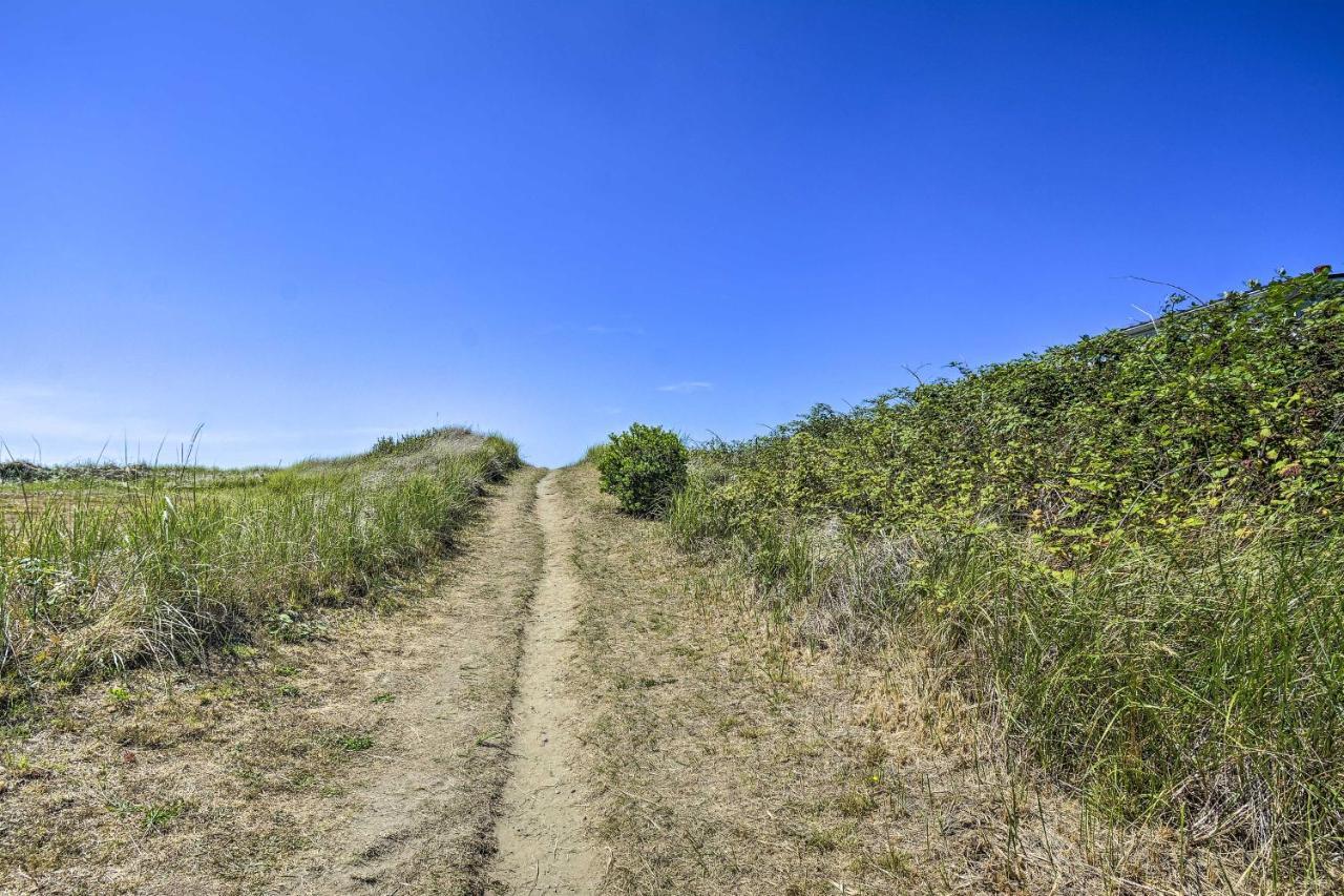 Coastal Pnw Gem With Hot Tub - Walk To Beach! Grayland エクステリア 写真